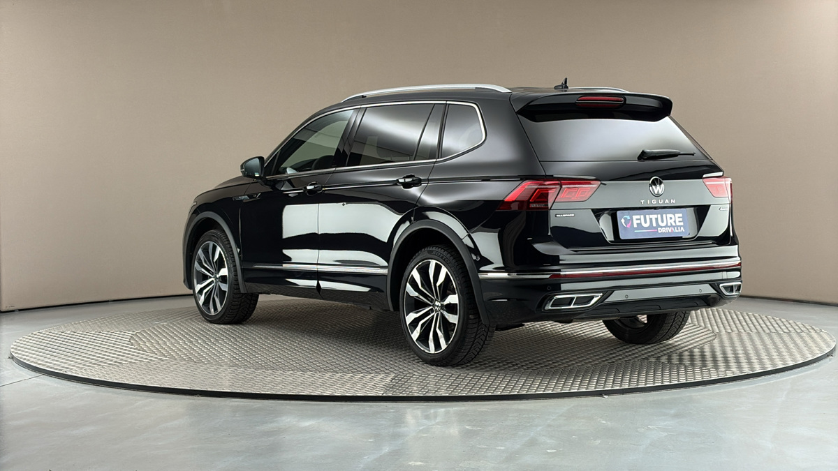 Volkswagen Tiguan Allspace - 2