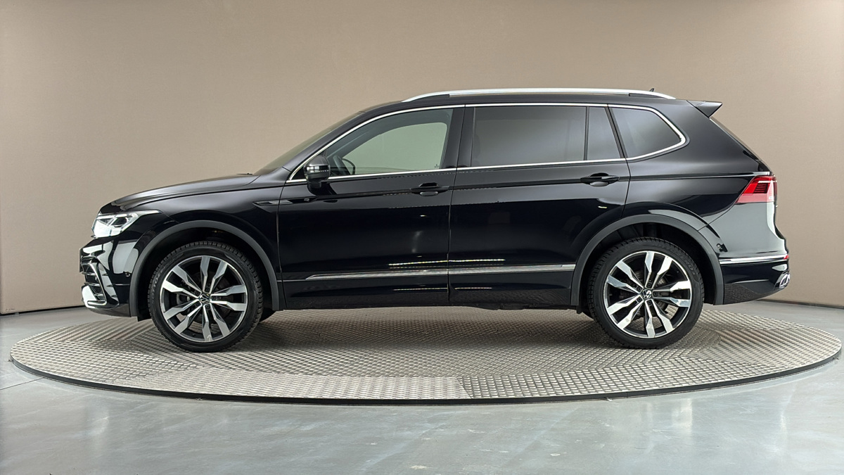 Volkswagen Tiguan Allspace - 4