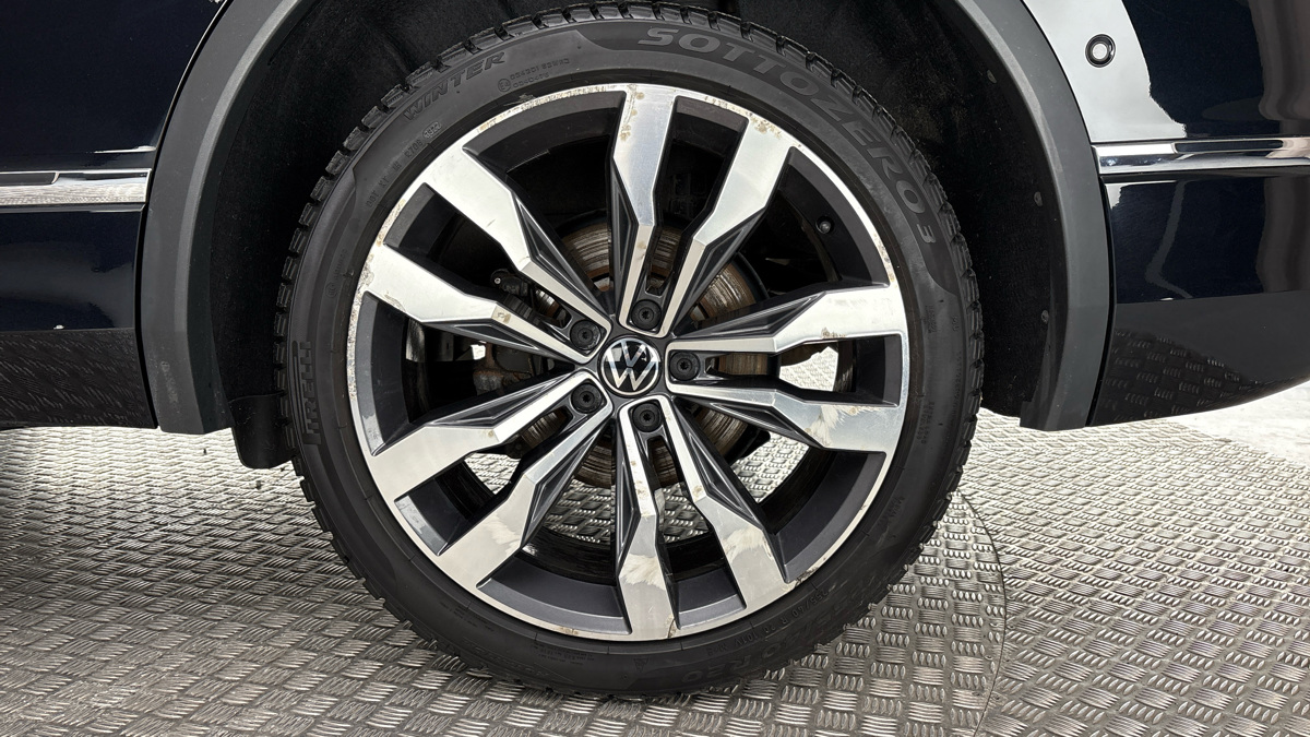 Volkswagen Tiguan Allspace - 19