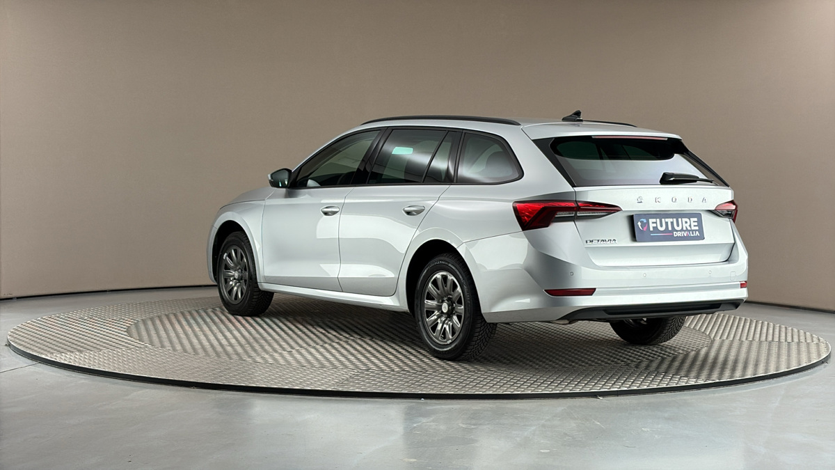 Škoda Octavia - 2