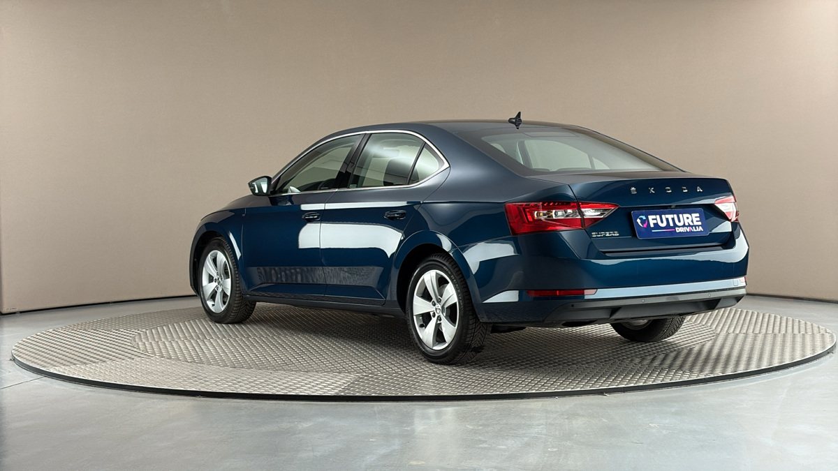 Škoda Superb - 2