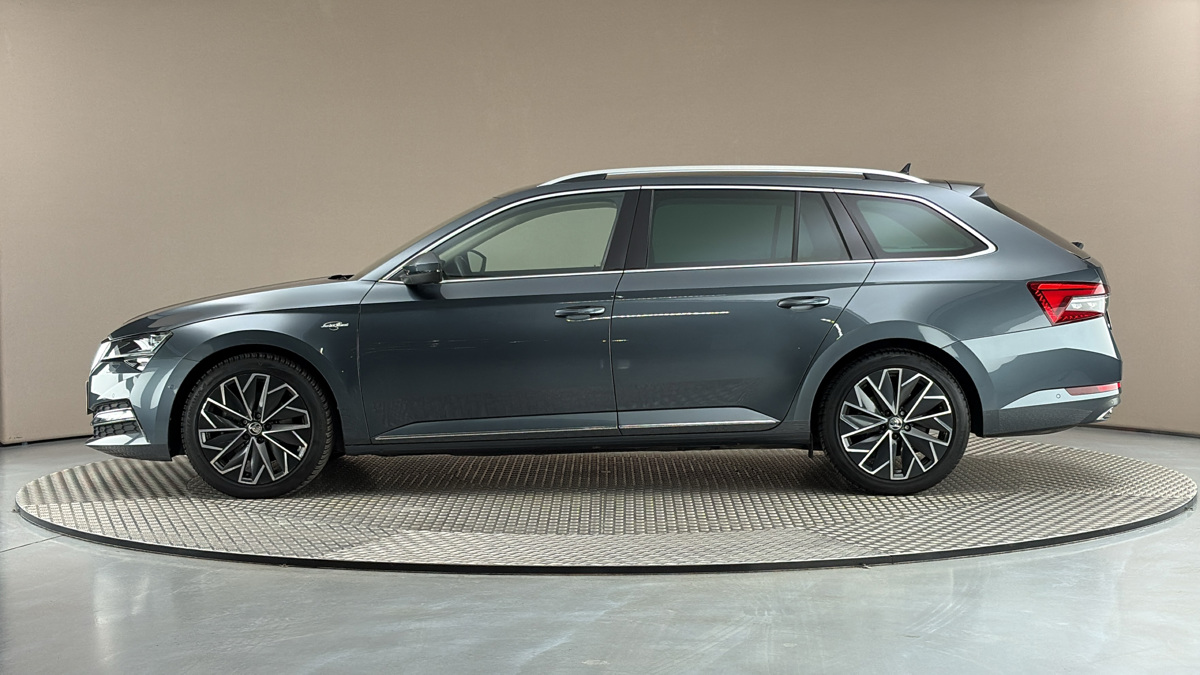 Škoda Superb - 4