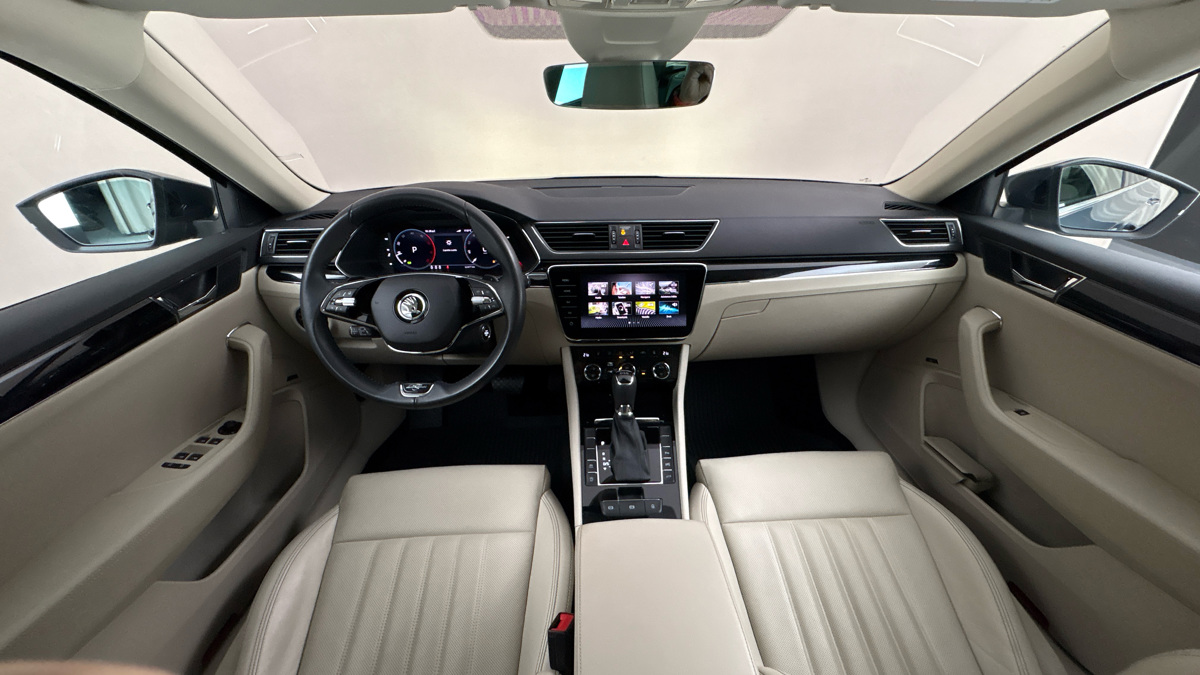 Škoda Superb - 8