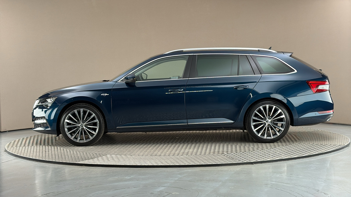 Škoda Superb - 4