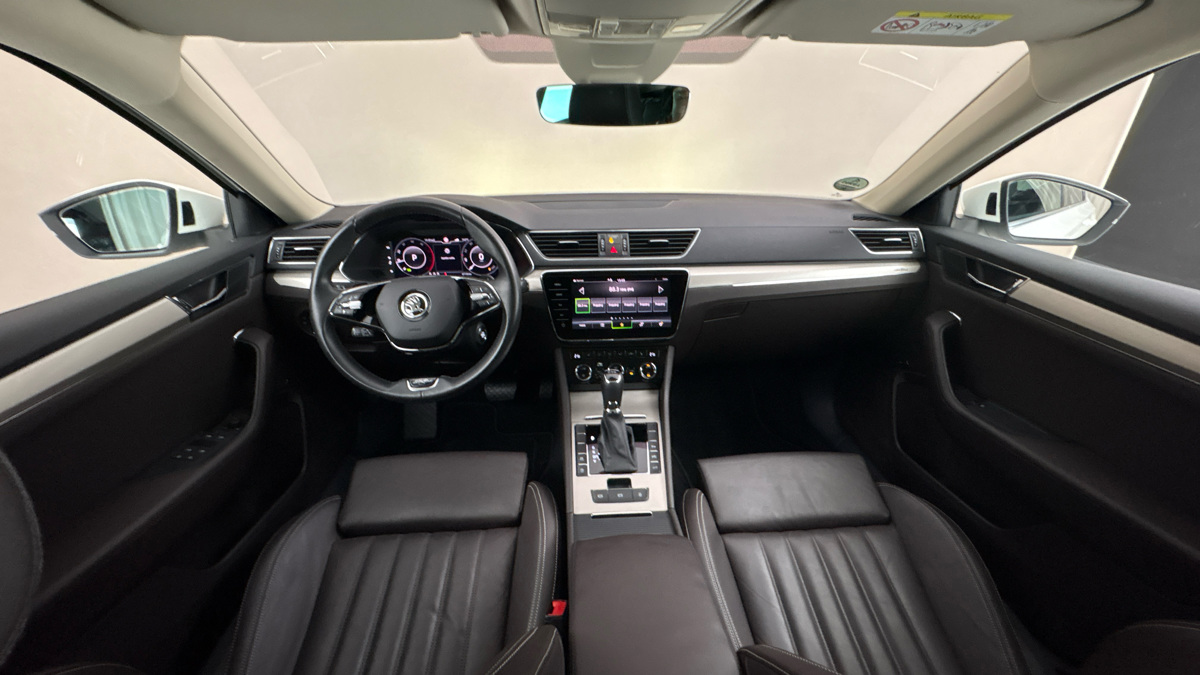 Škoda Superb - 8