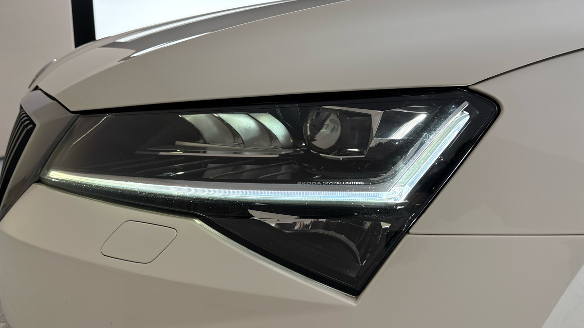 Škoda Superb - 18