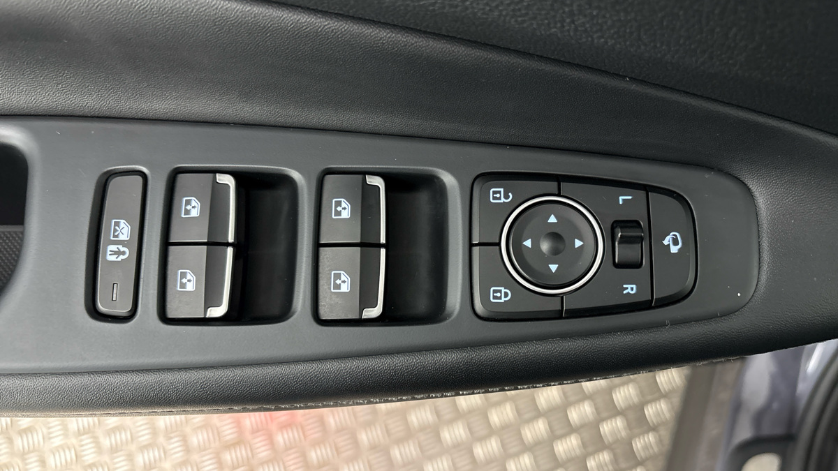 Hyundai Santa Fe - 23