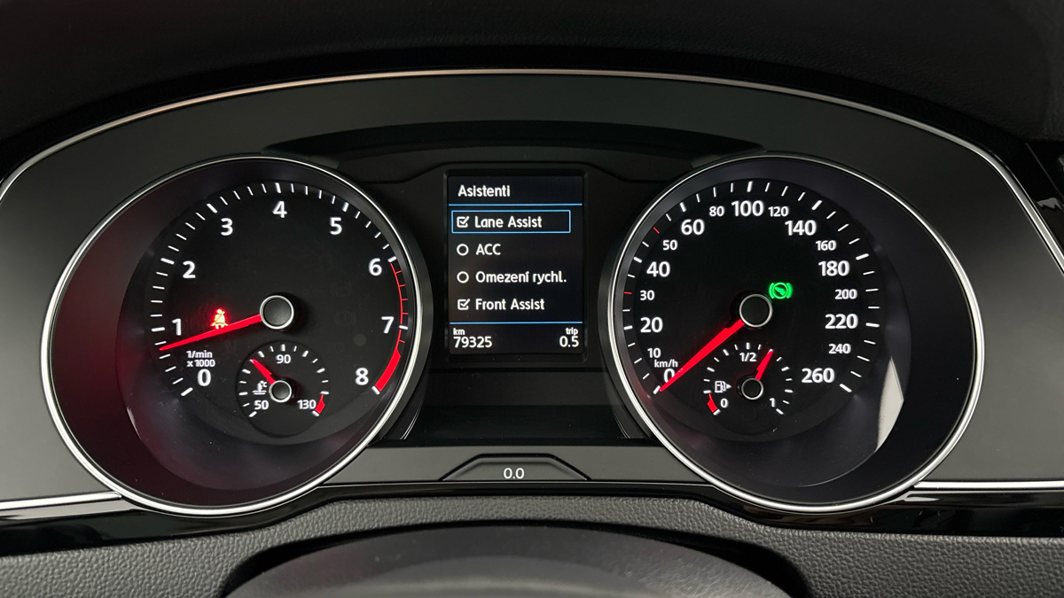 Volkswagen Passat - 10