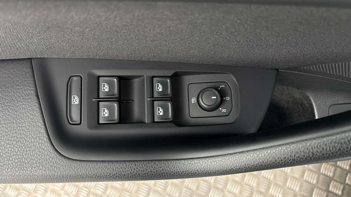 Volkswagen Passat - 23