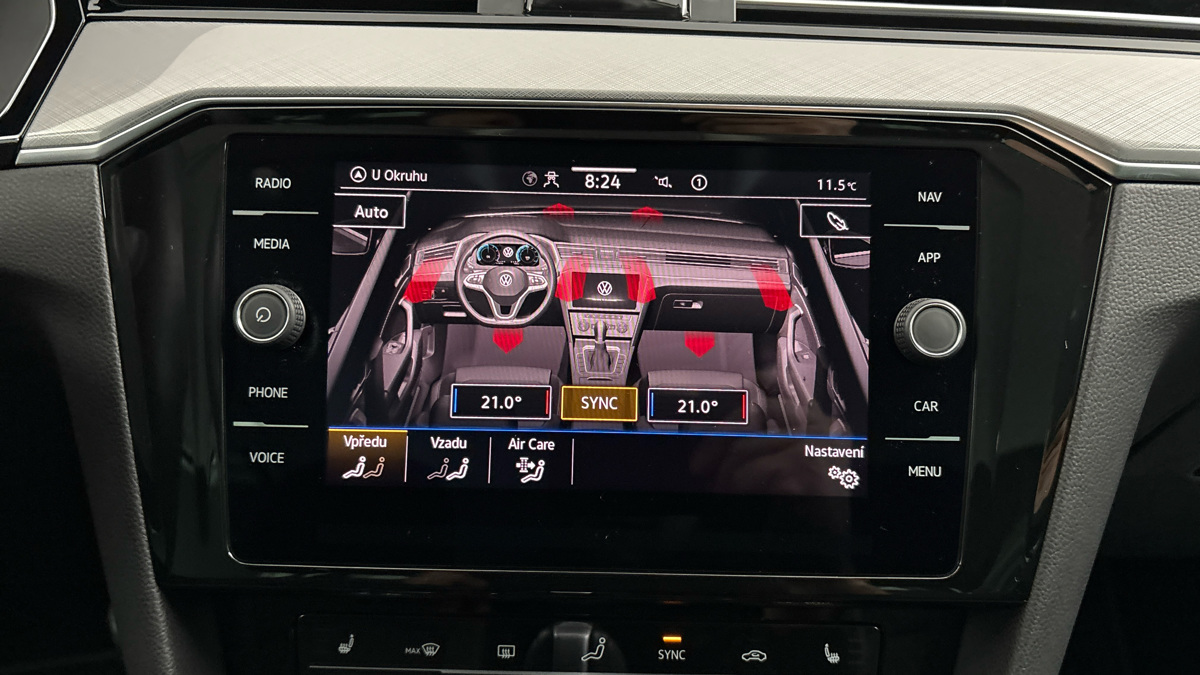 Volkswagen Passat - 27