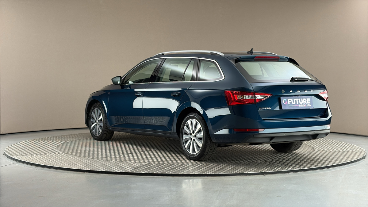 Škoda Superb - 2
