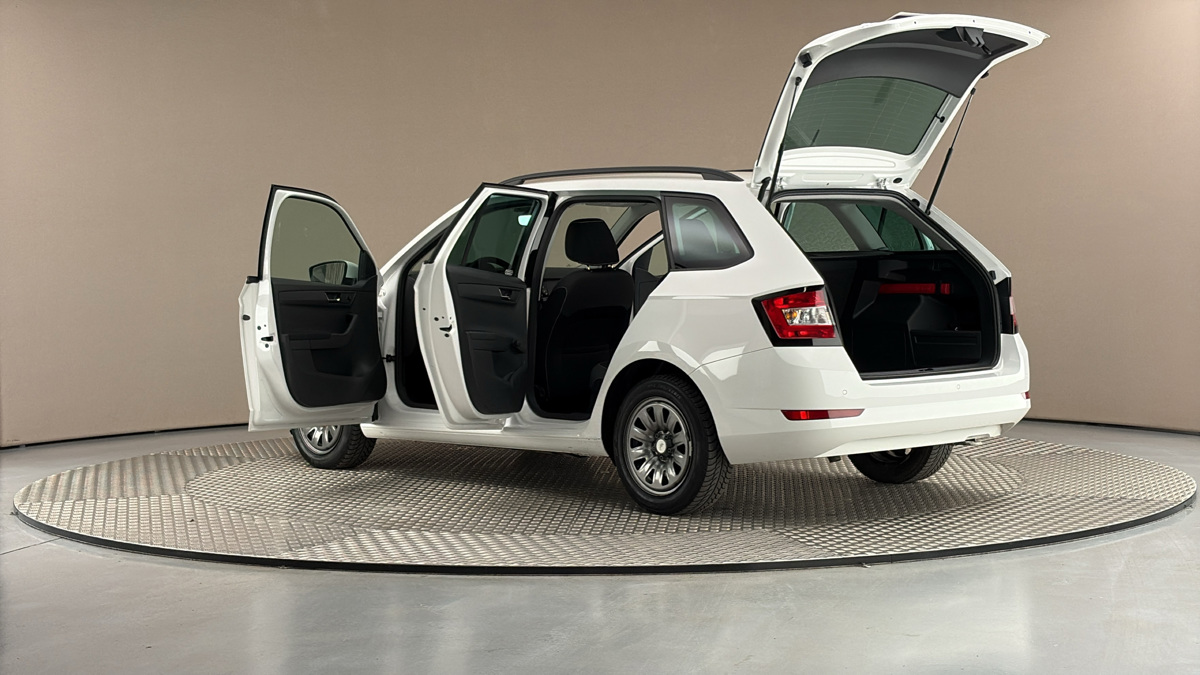 Škoda Fabia - 7