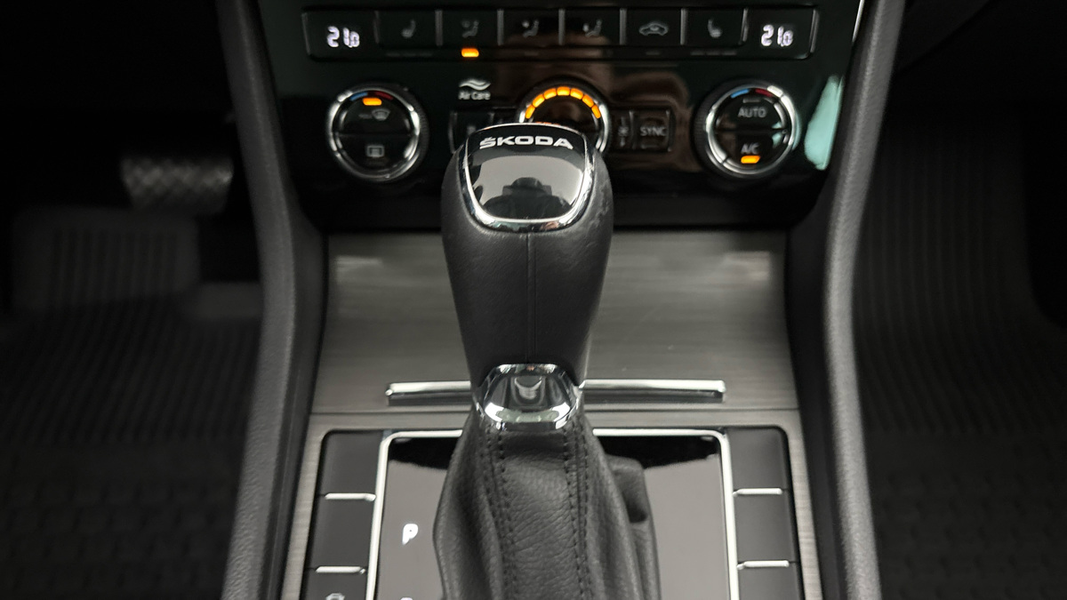 Škoda Superb - 26