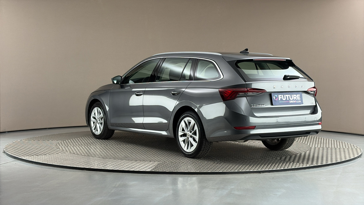 Škoda Octavia - 2
