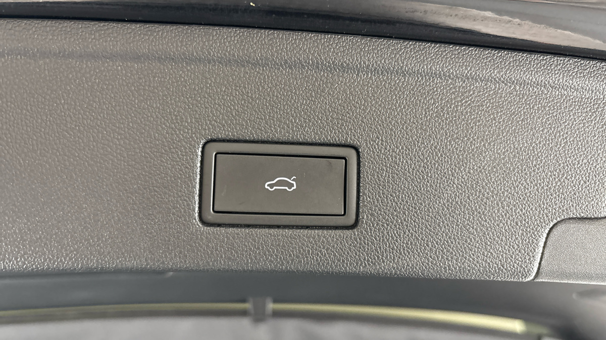 Volkswagen Touareg - 21