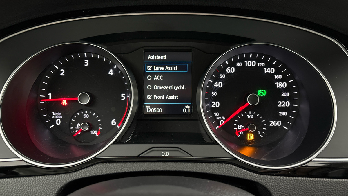 Volkswagen Passat - 10