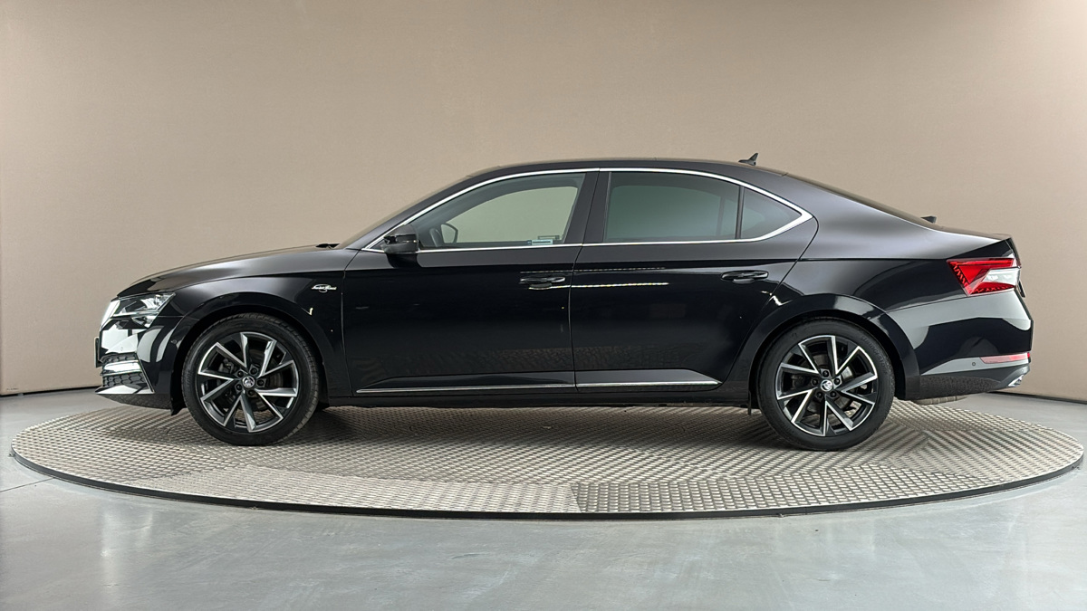 Škoda Superb - 4