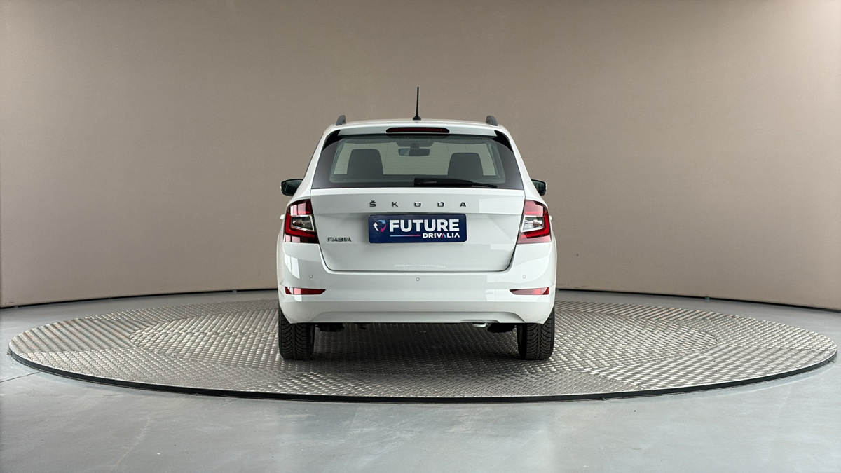 Škoda Fabia - 5