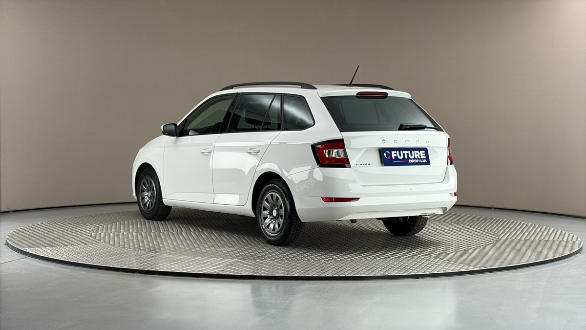 Škoda Fabia - 2
