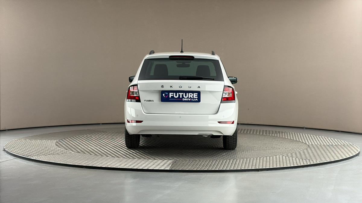 Škoda Fabia - 5