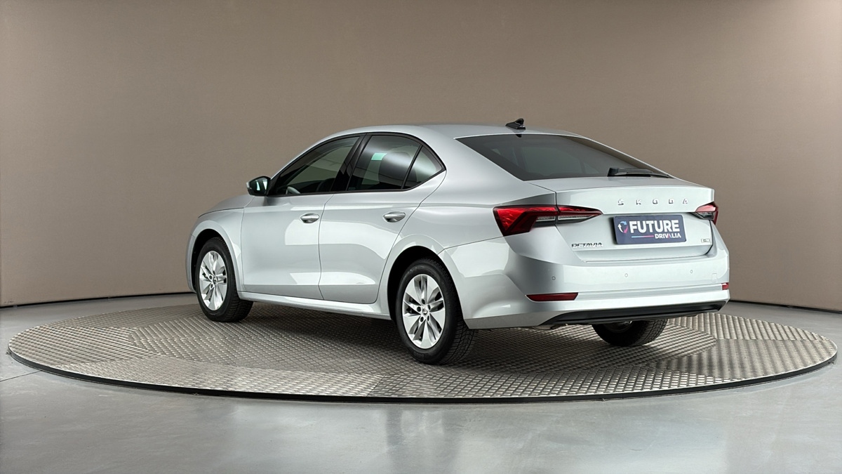 Škoda Octavia - 2