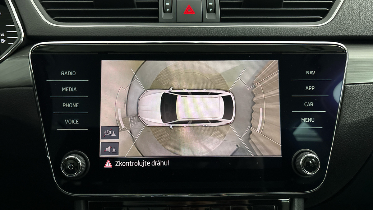 Škoda Superb - 12
