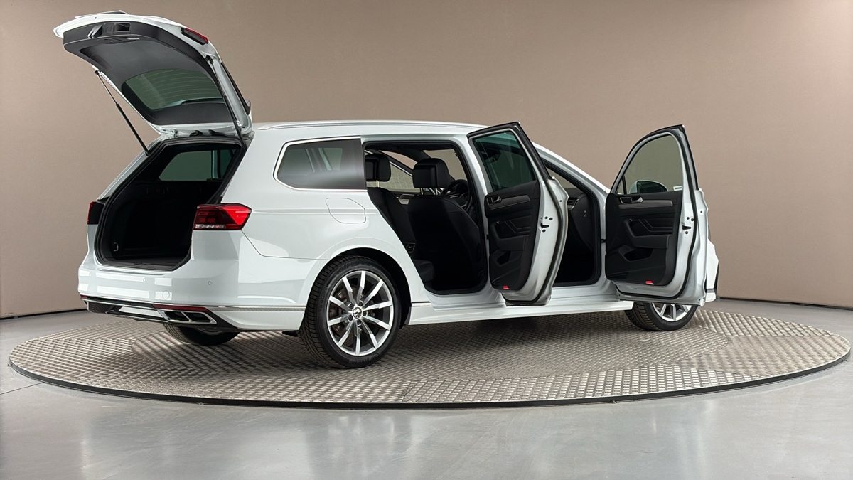 Volkswagen Passat - 6