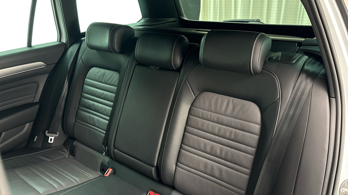 Volkswagen Passat - 16