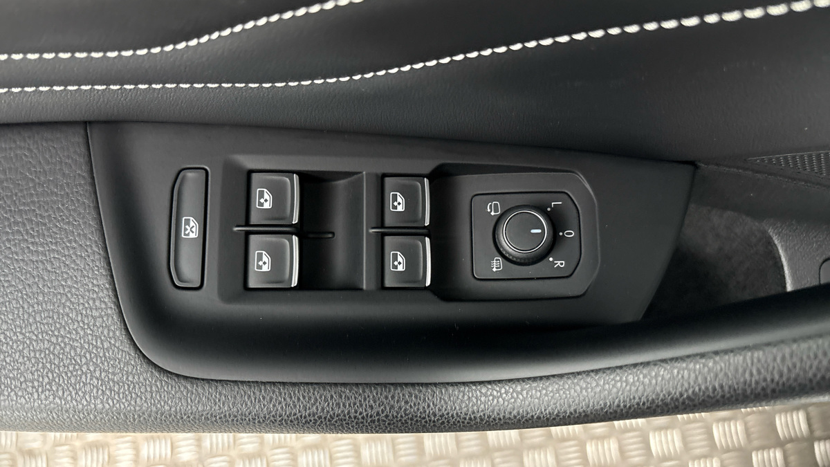 Volkswagen Passat - 23