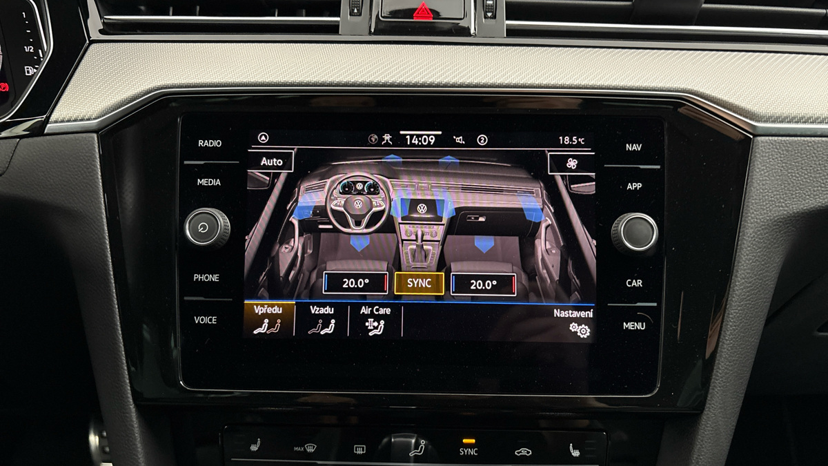 Volkswagen Passat - 26