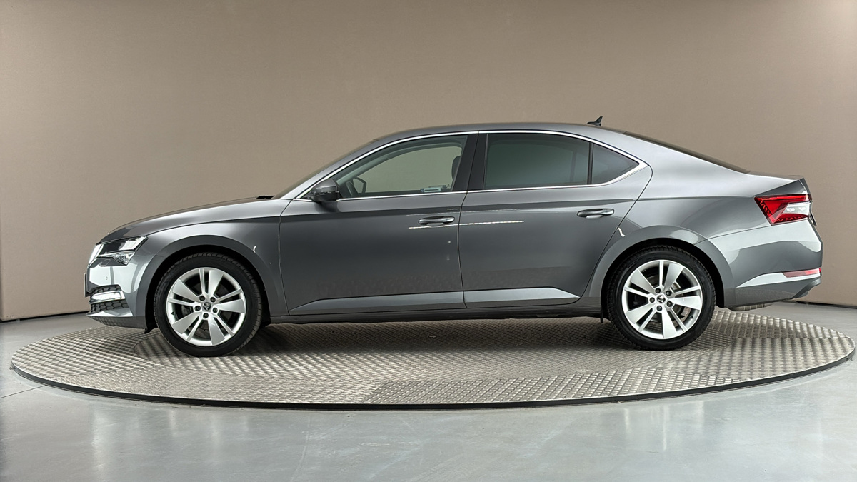 Škoda Superb - 4