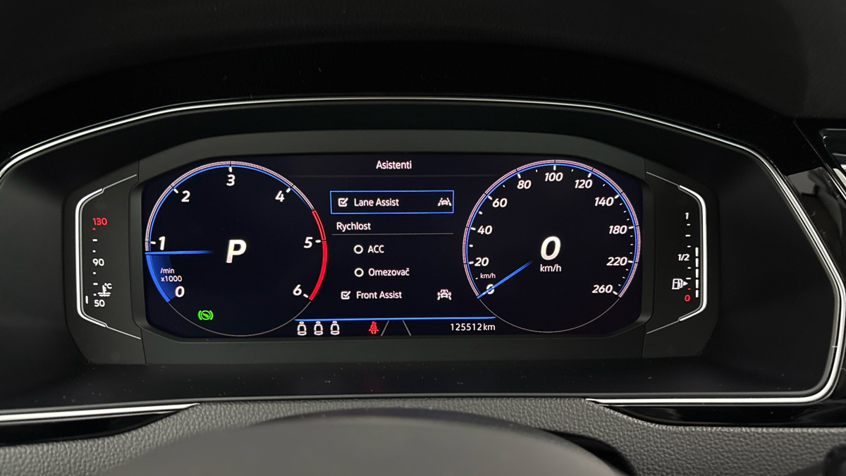 Volkswagen Passat - 10