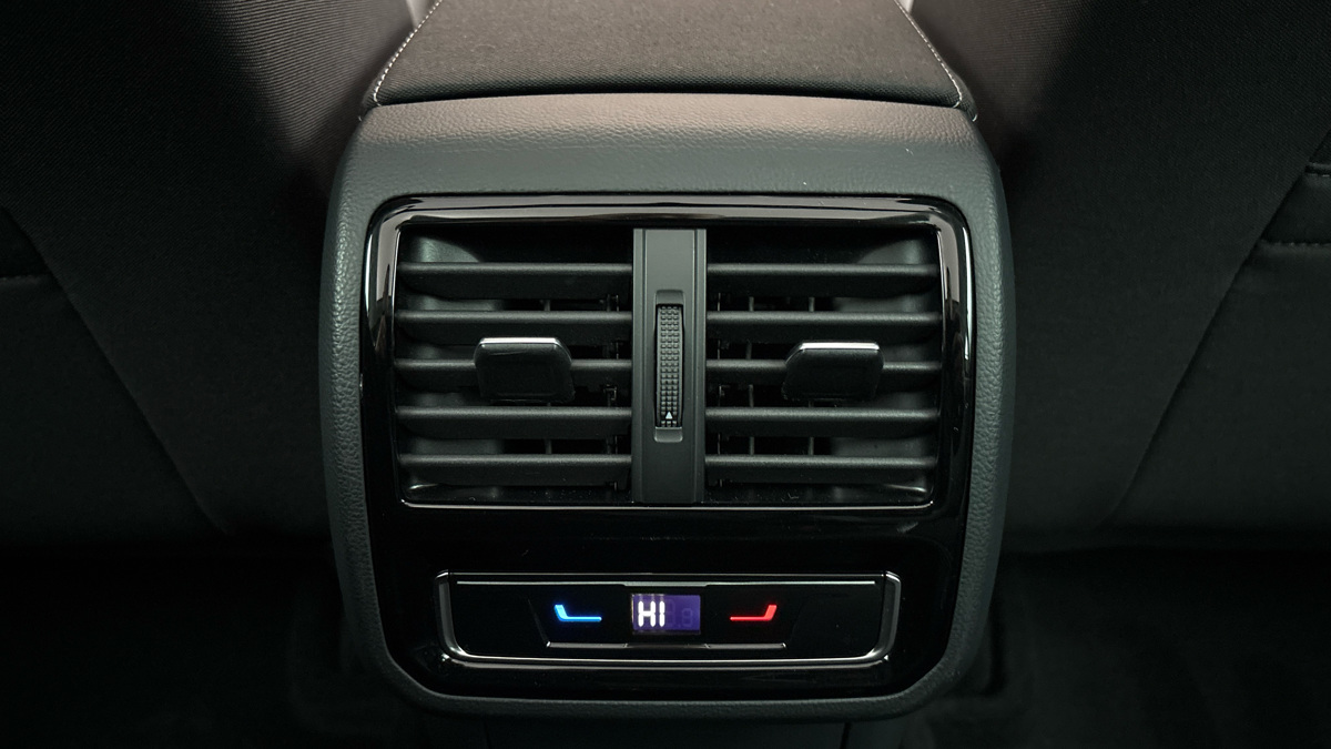 Volkswagen Passat - 22