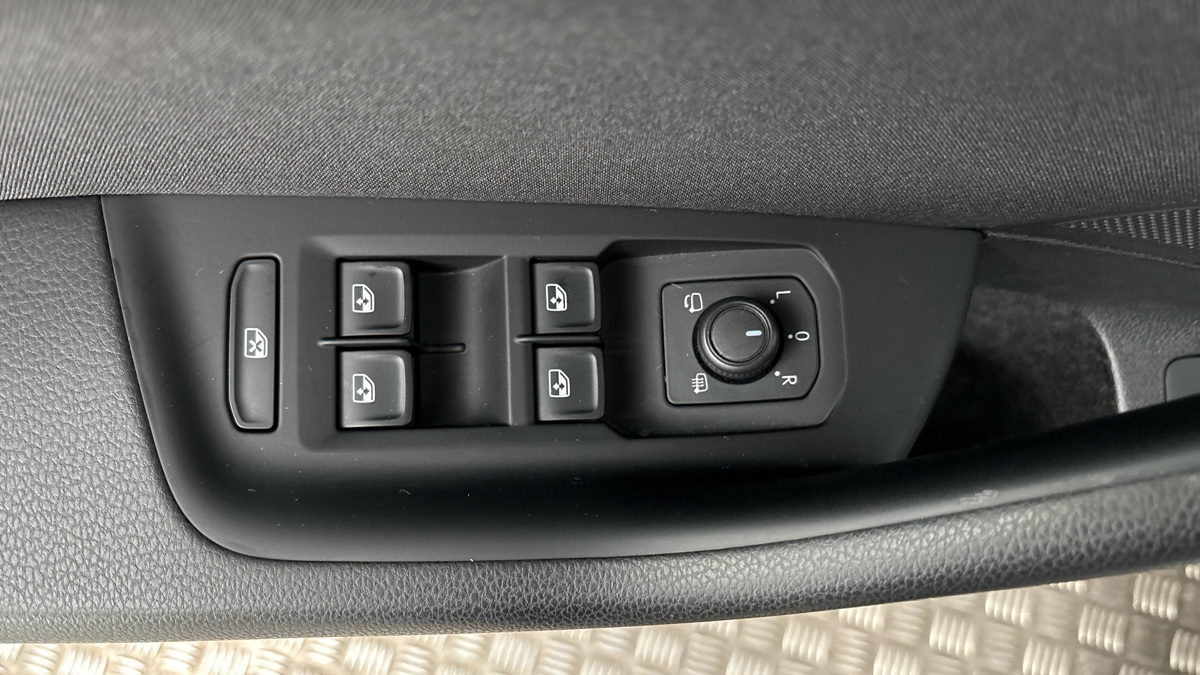 Volkswagen Passat - 23