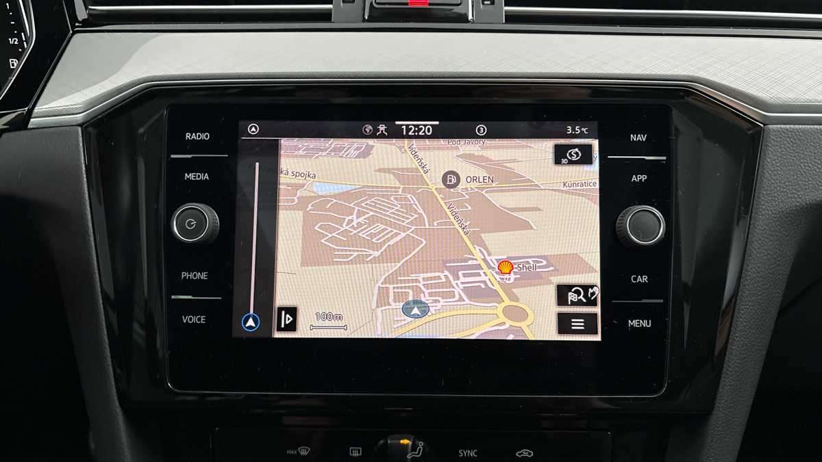 Volkswagen Passat - 27