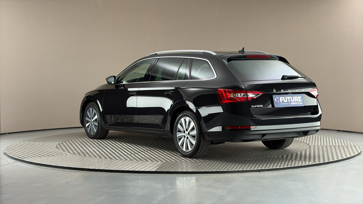 Škoda Superb - 2