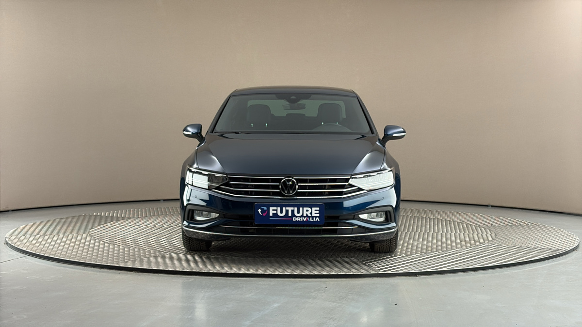 Volkswagen Passat - 3