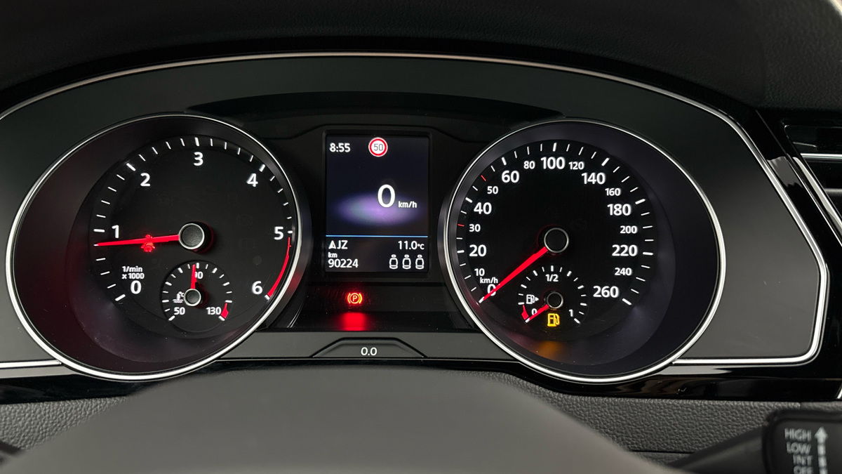 Volkswagen Passat - 10