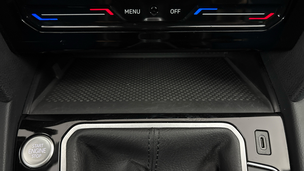 Volkswagen Passat - 25