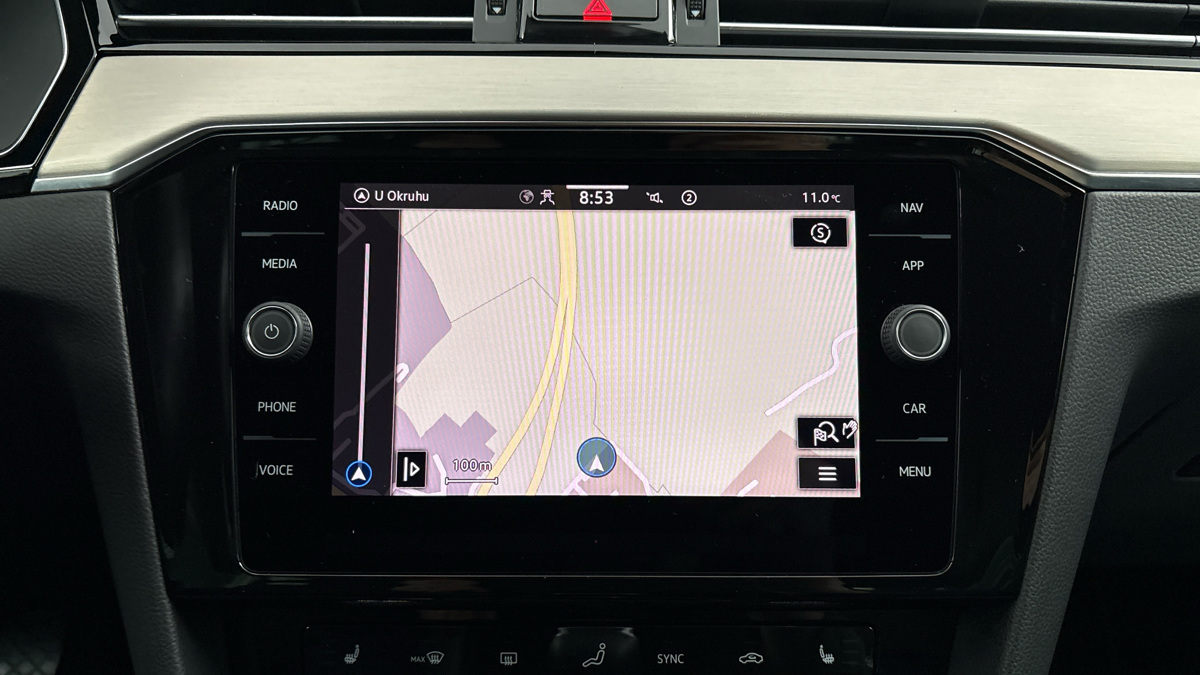 Volkswagen Passat - 29