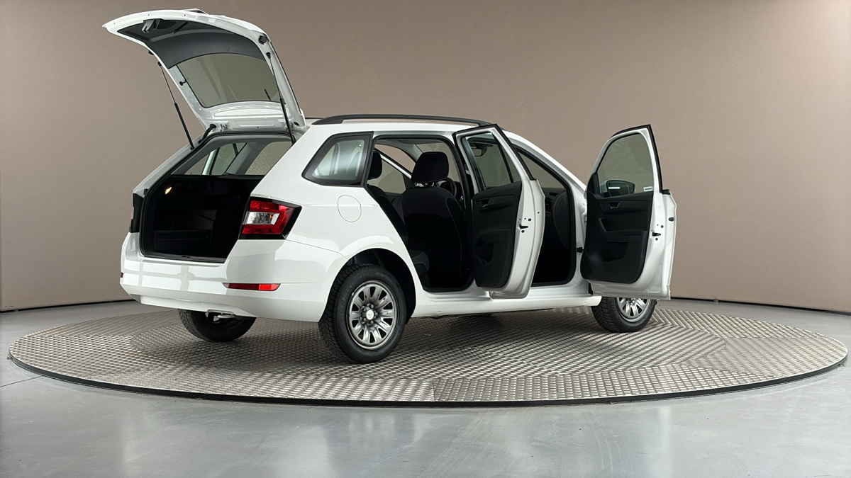 Škoda Fabia - 6