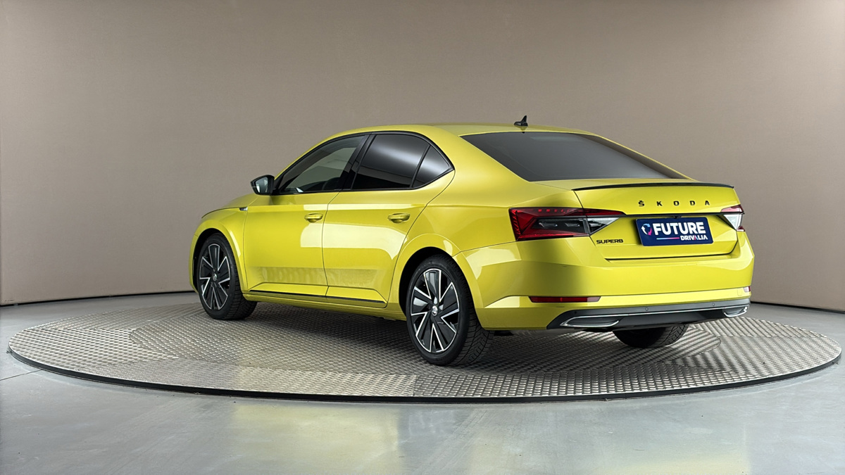 Škoda Superb - 2