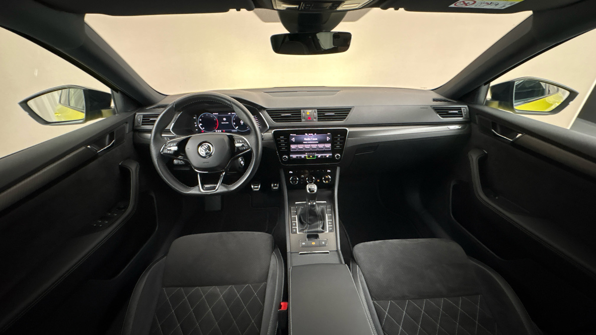 Škoda Superb - 8