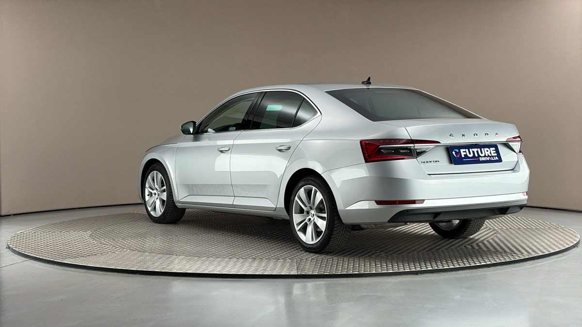 Škoda Superb - 2