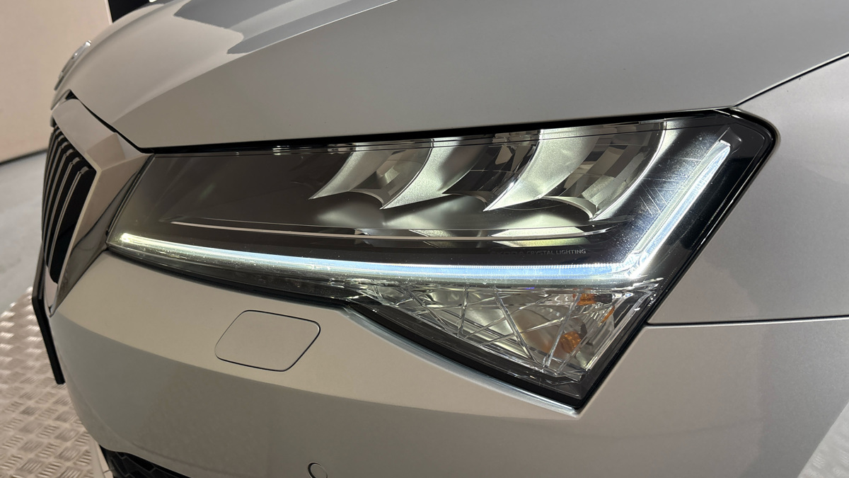 Škoda Superb - 18