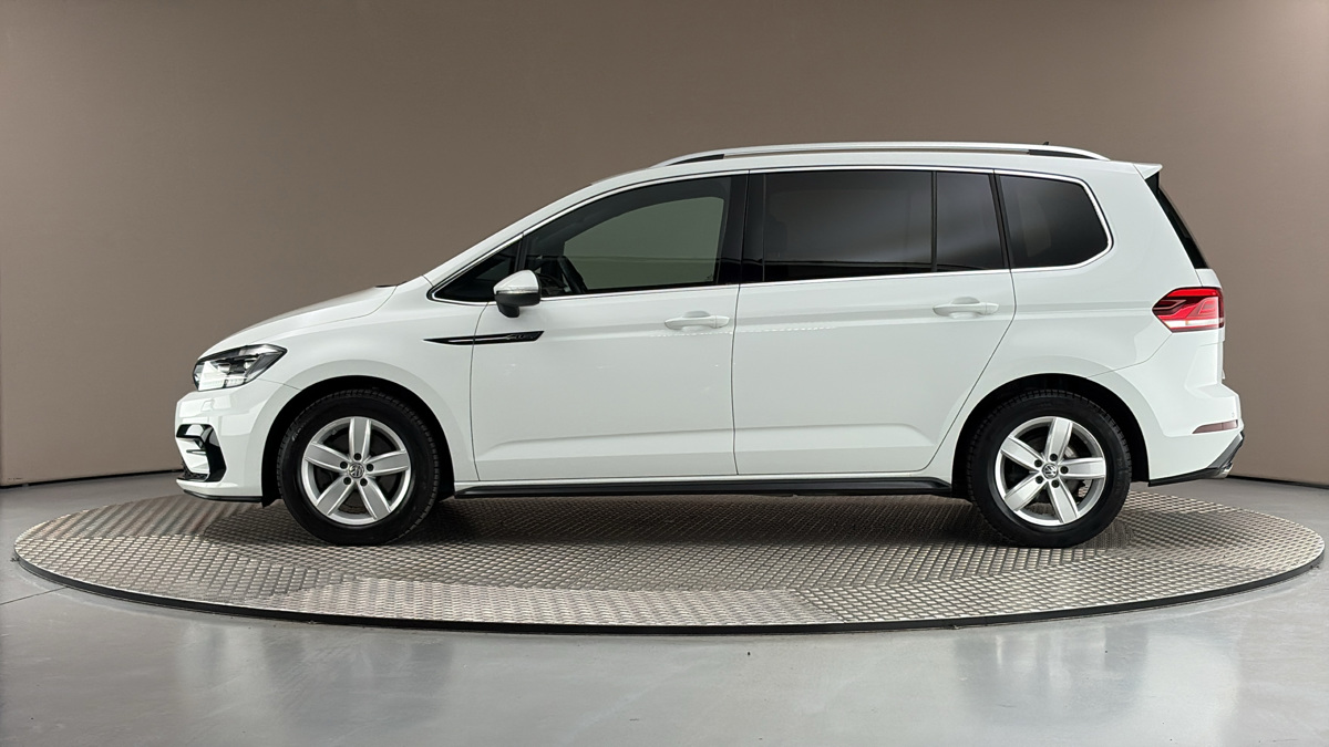 Volkswagen Touran - 4