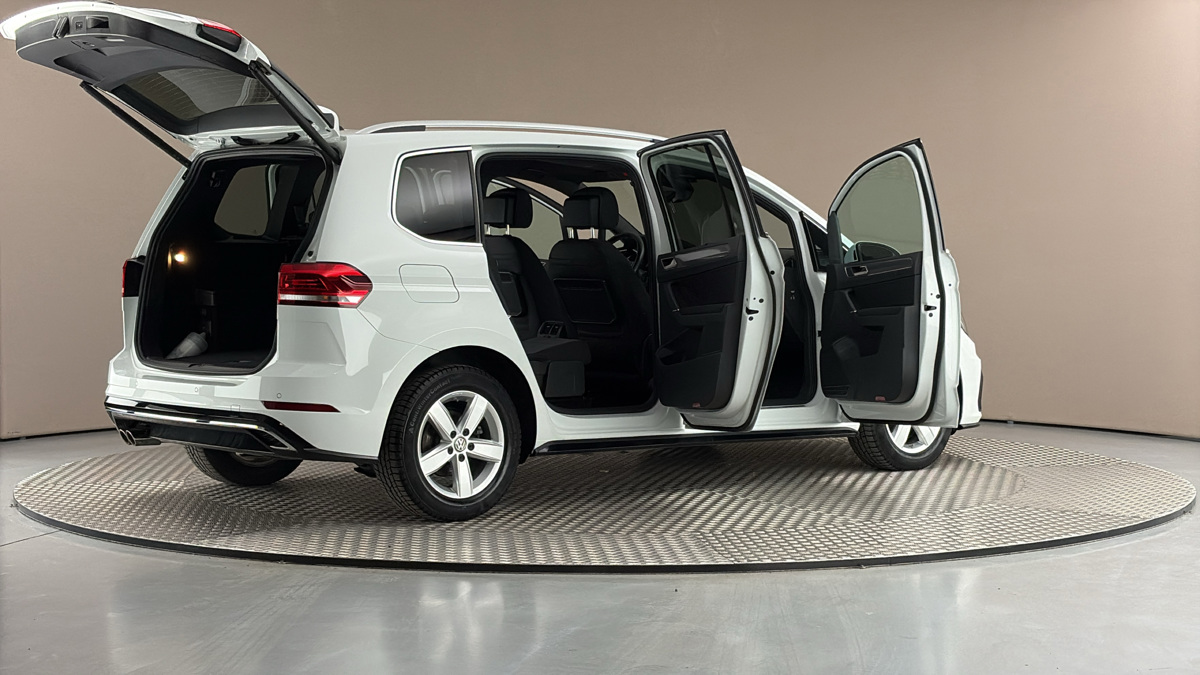 Volkswagen Touran - 6