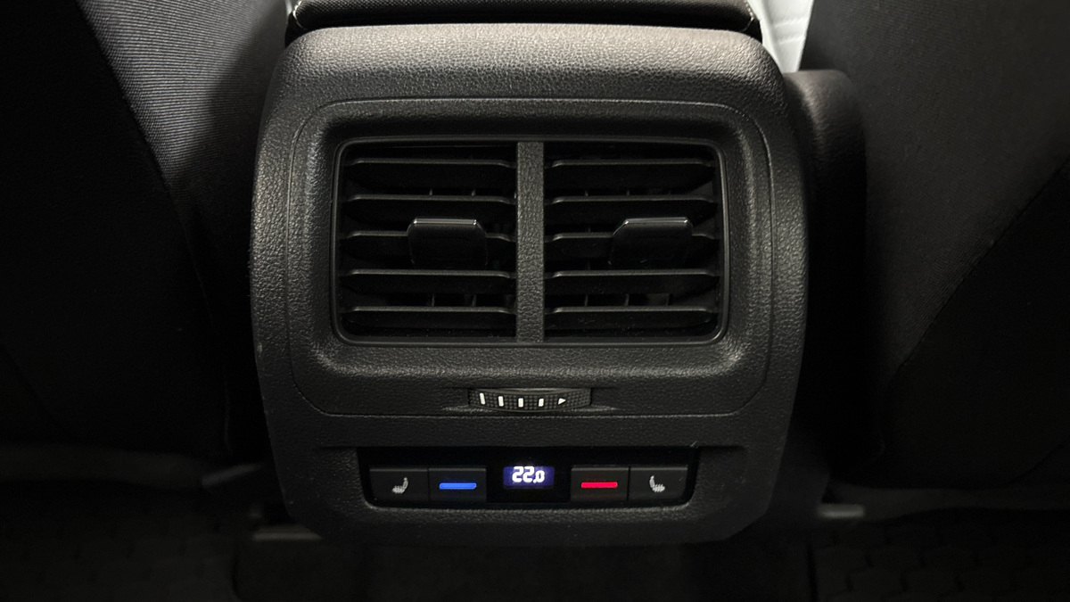 Volkswagen Touran - 21