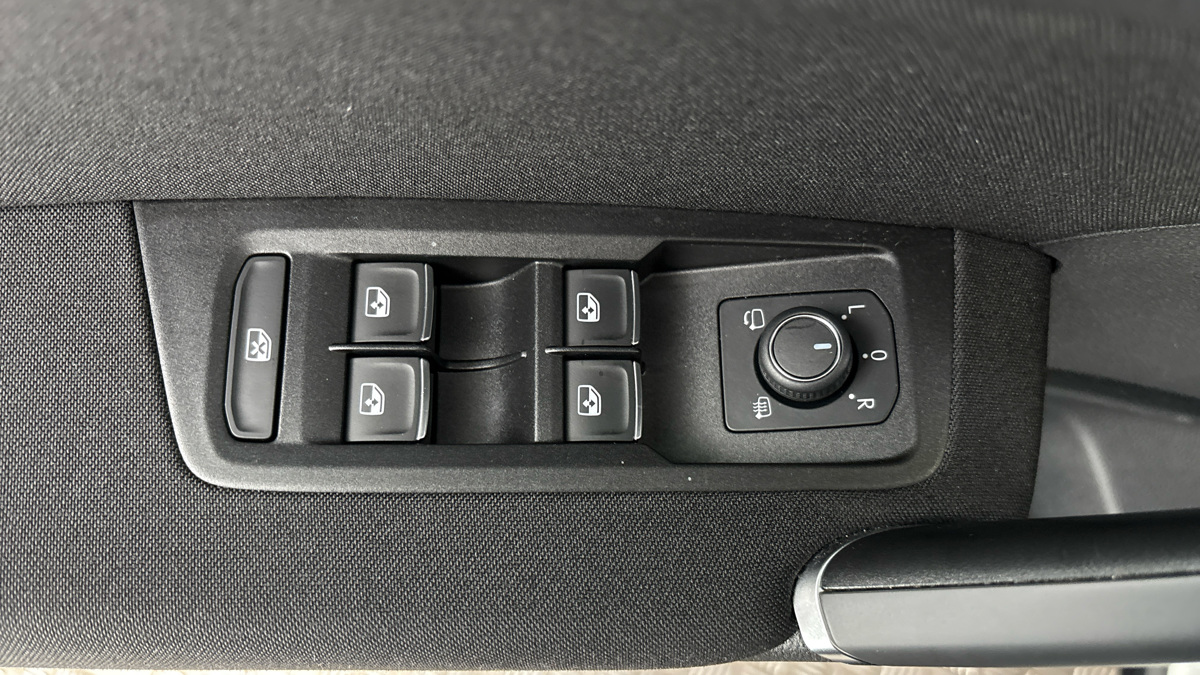 Volkswagen Touran - 22