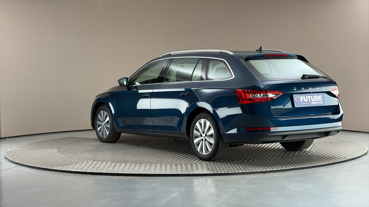 Škoda Superb - 2